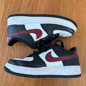 Nike Big Kids Air Force 1 Sneakers in Black Dark Team Red